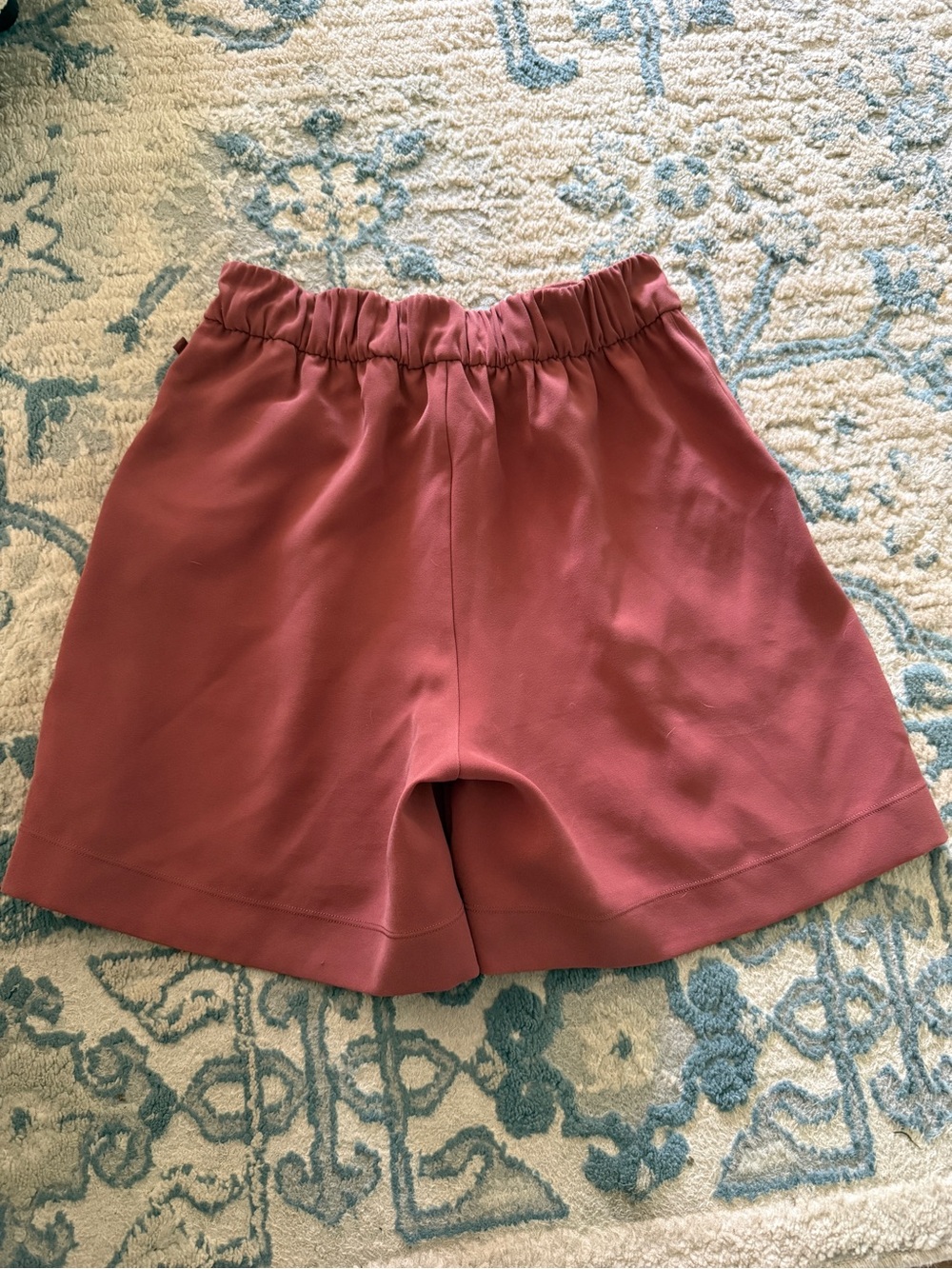 Lululemon Noir Short 5.5"
Rustic Clay - Picture 3 of 5